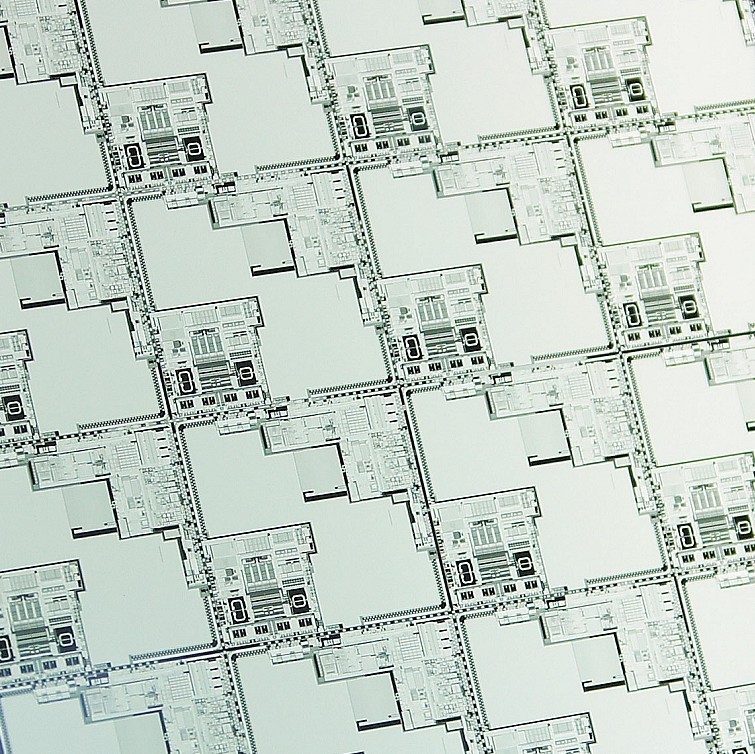 Compact X-ray Source for use in Lithography and Other Applications