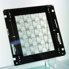 Photolithography using multiple illuminations