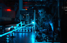 Photonic crystal lasers for chemical detection