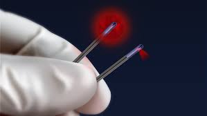 Solid-State Erbium Laser Cutting Probe for use in Surgical Procedures